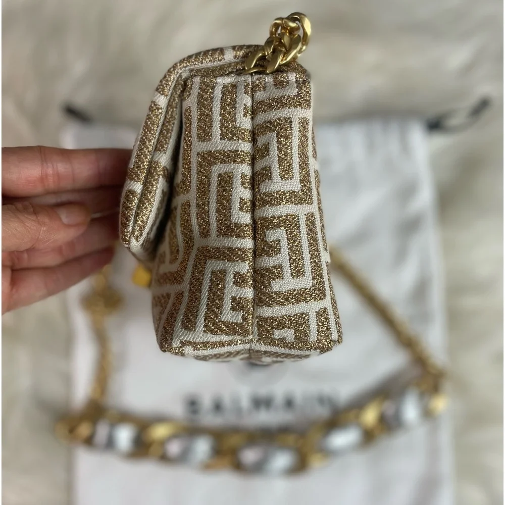Balmain
1945 Mini Monogram Jacquard Shoulder Bag - Picture 2 of 6